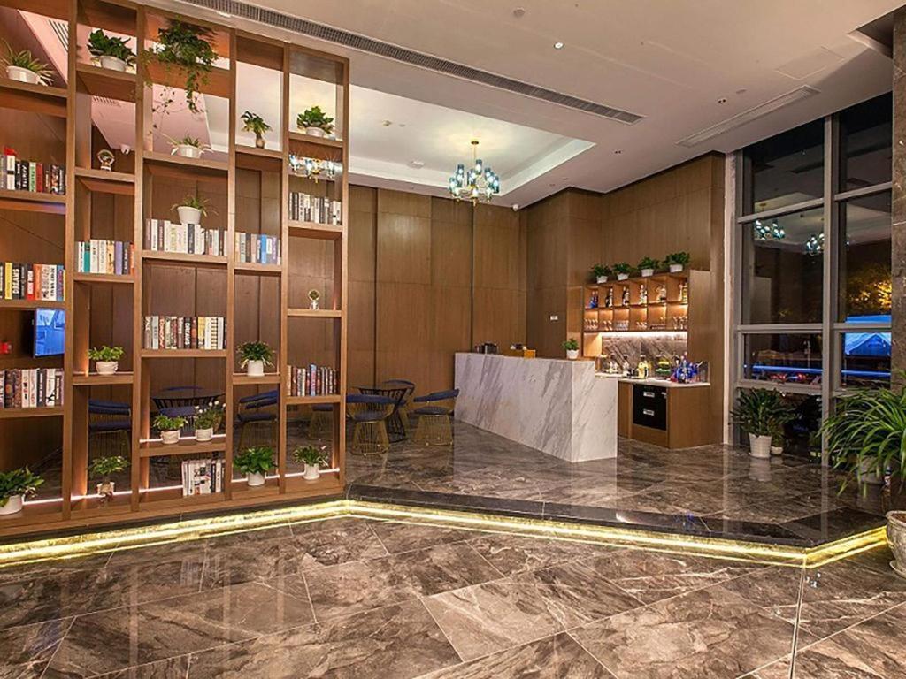 Ibis Styles Wuhan Optics Valley Square Hotel Exterior photo